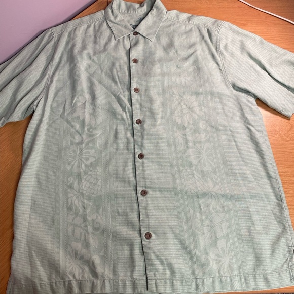 Tommy Bahama Shirt Mens Large Green White Silk Hawaiian Button Up Jacquard Print - Picture 1 of 5